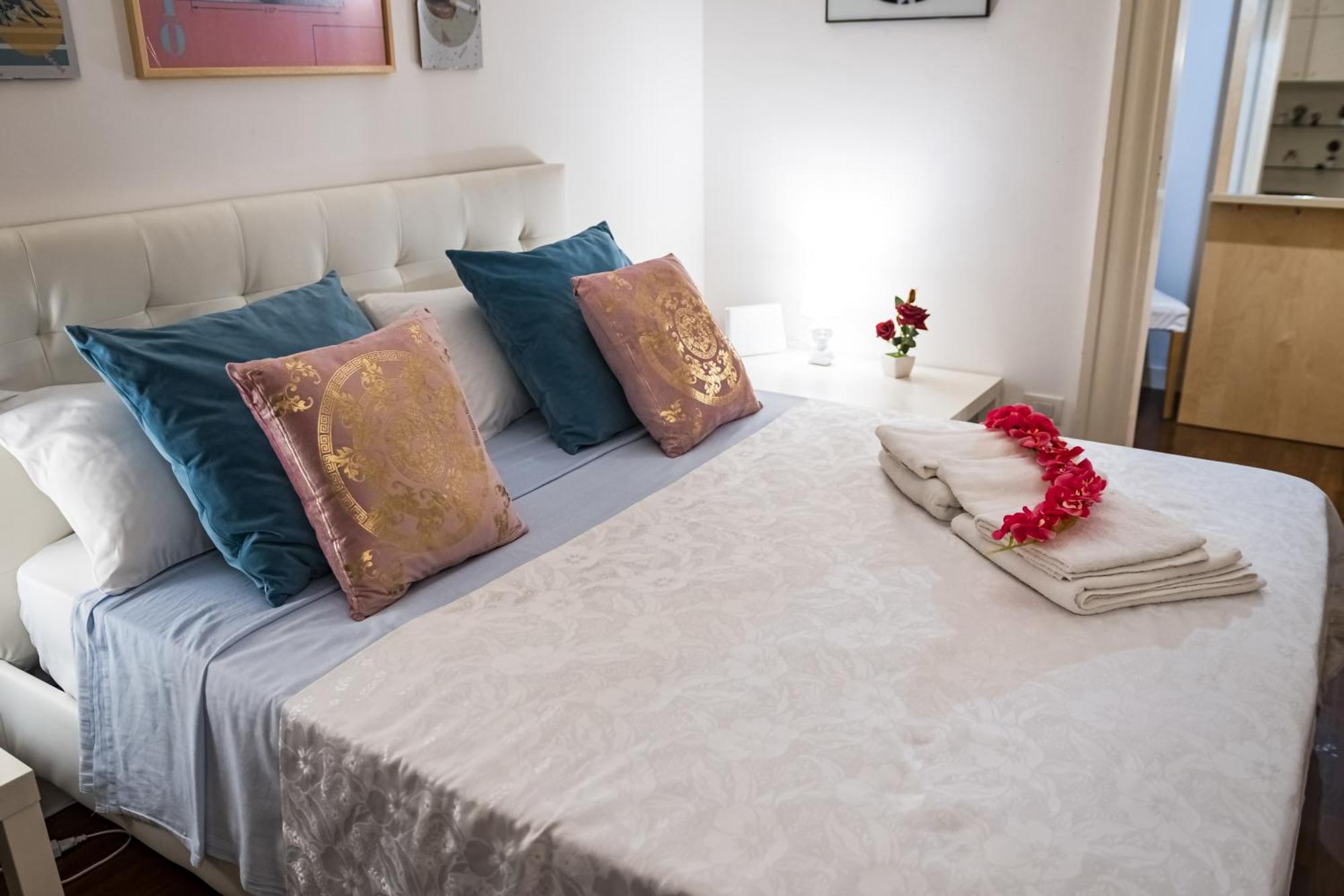 Davids Room Palazzo Tamborino Lecce Bagian luar foto